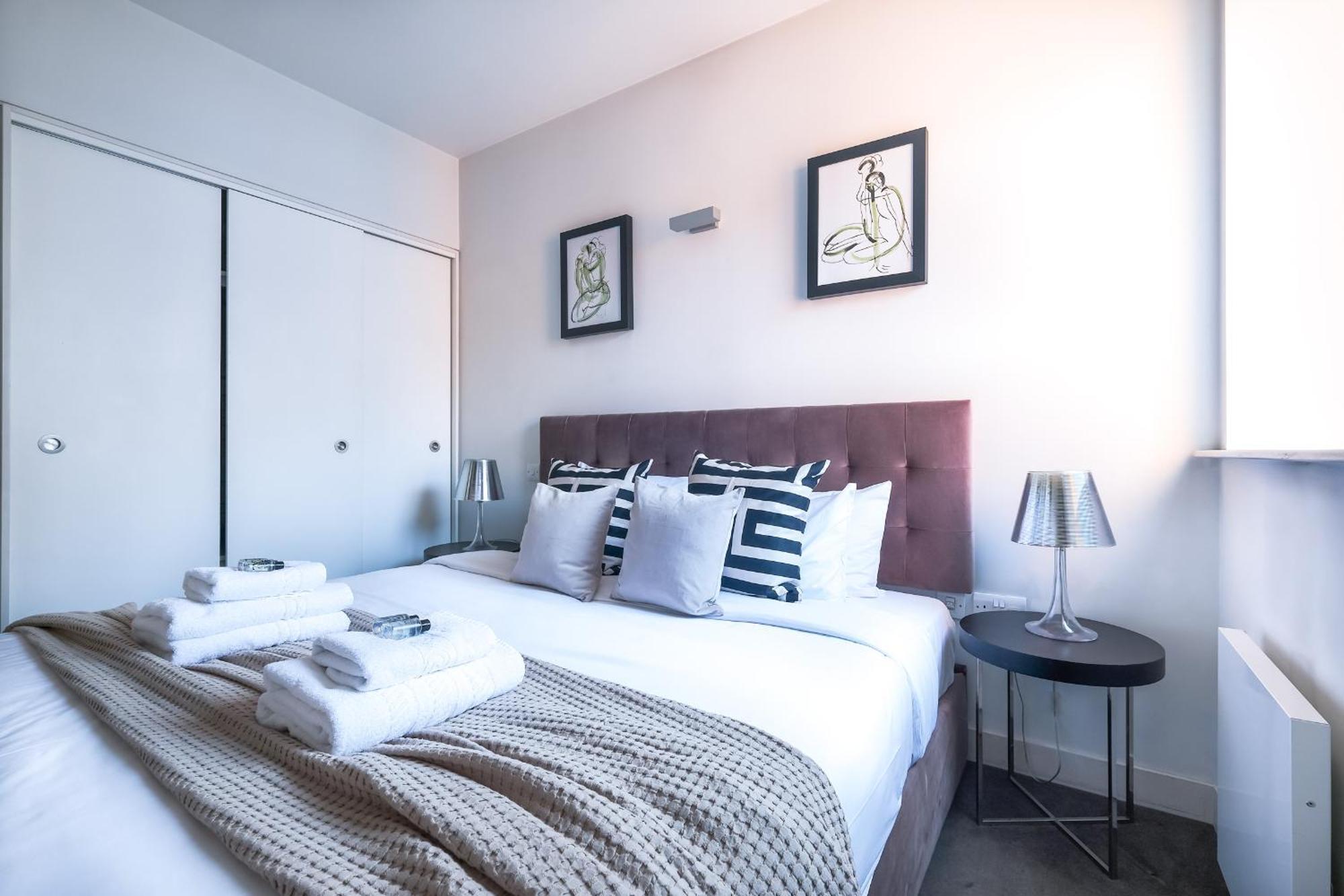 Central Servised Apartments On Artillery Lane London Room photo
