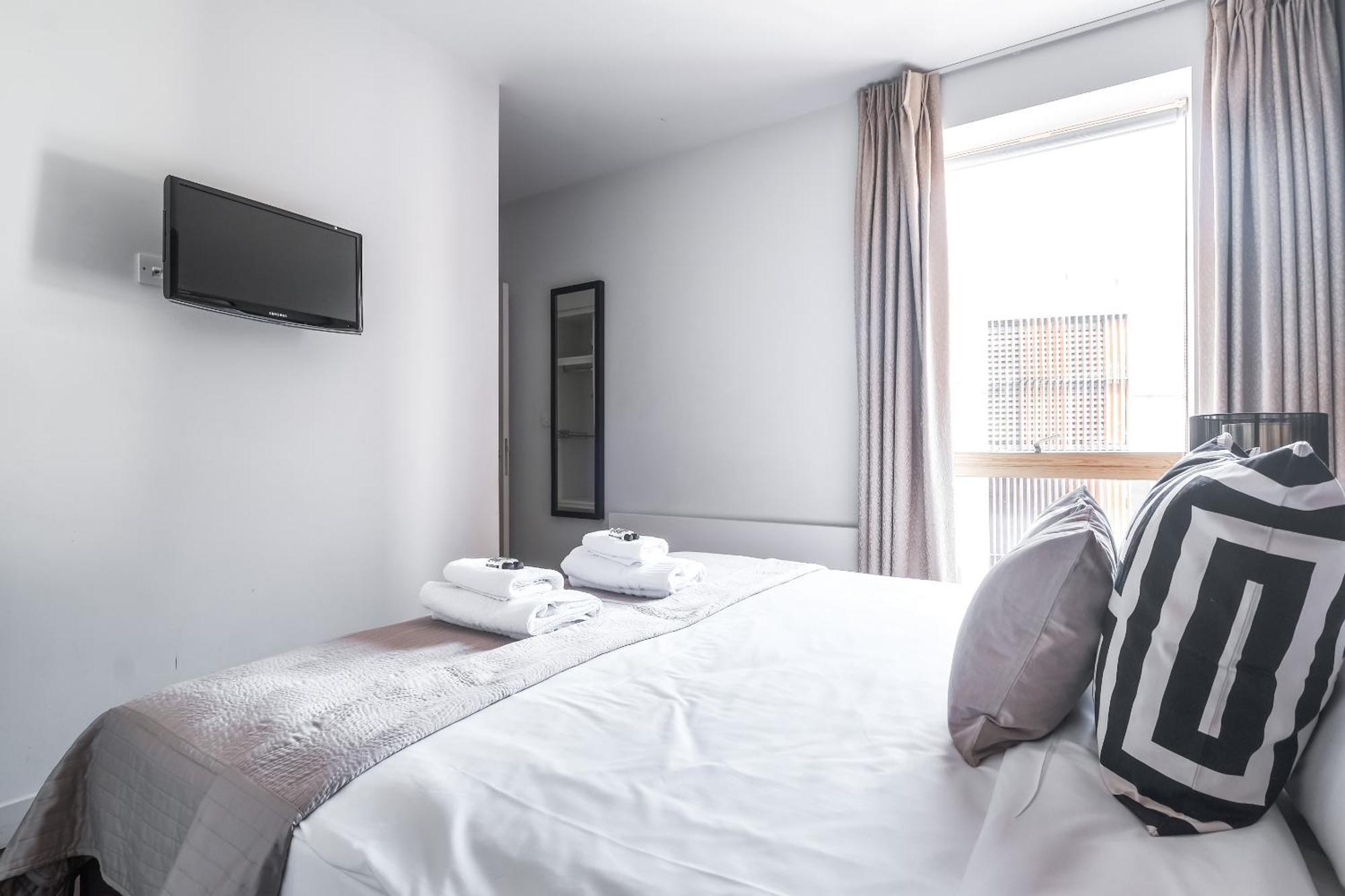 Central Servised Apartments On Artillery Lane London Room photo
